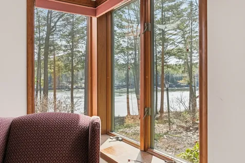105 Cushman Point Road Wiscasset ME 04578
