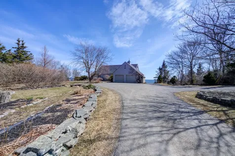 95 Pumpkin Cove Road Bristol ME 04554