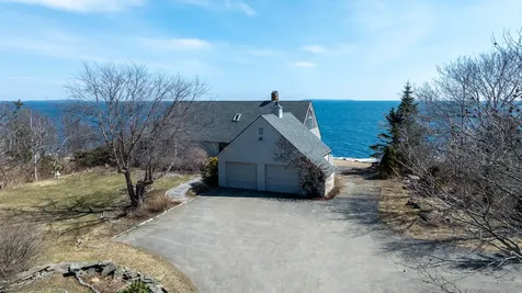 95 Pumpkin Cove Road Bristol ME 04554