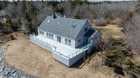 95 Pumpkin Cove Road Bristol ME 04554