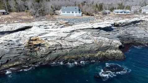 95 Pumpkin Cove Road Bristol ME 04554