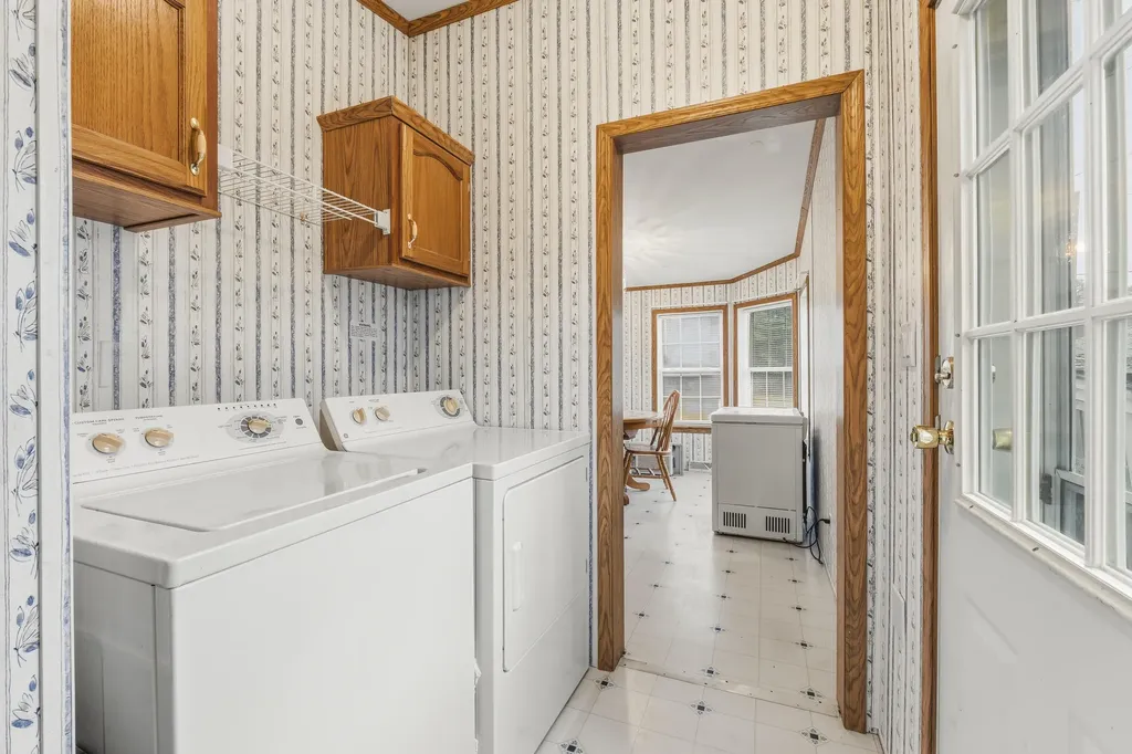 367 River Road Topsham ME 04086