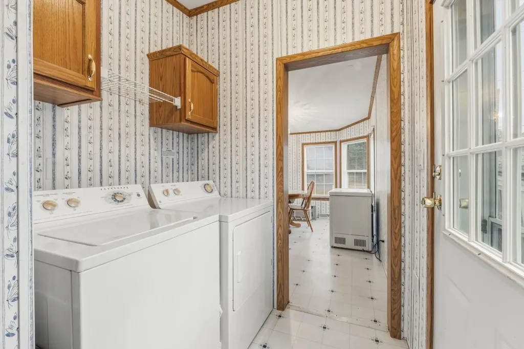 367 River Road Topsham ME 04086