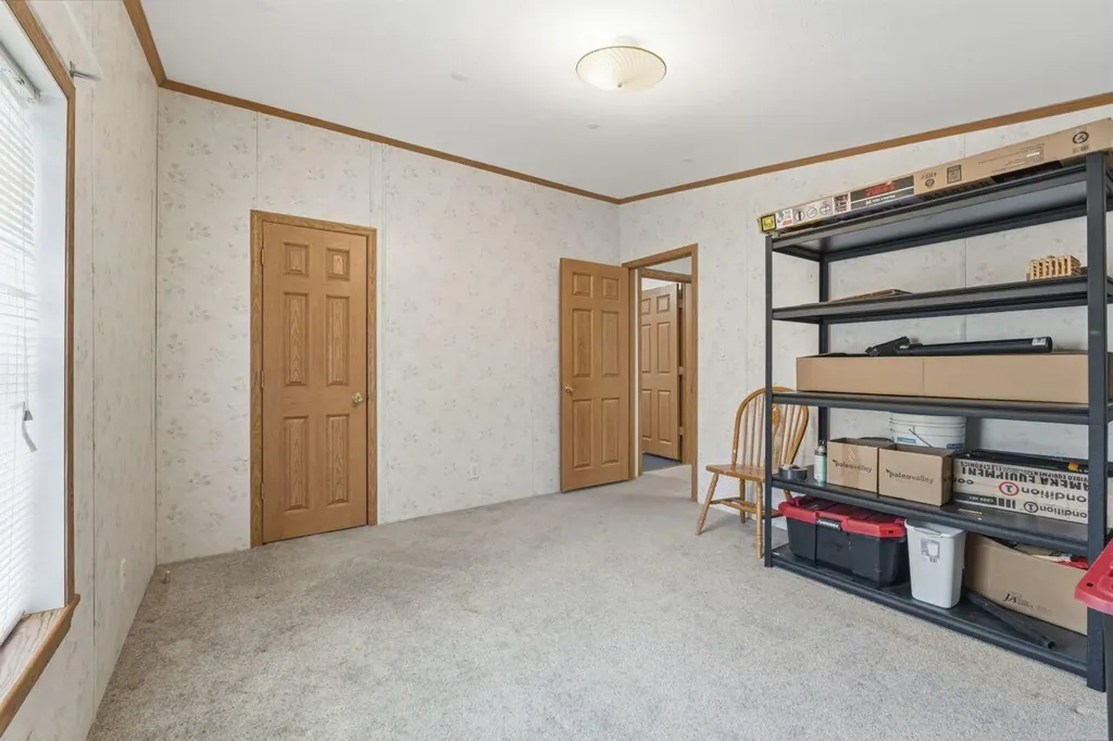 367 River Road Topsham ME 04086