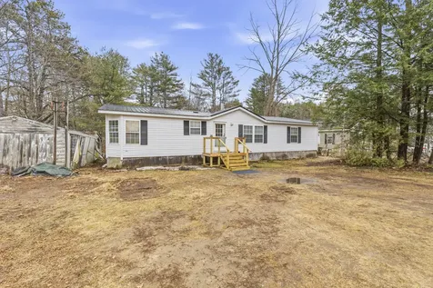 367 River Road Topsham ME 04086