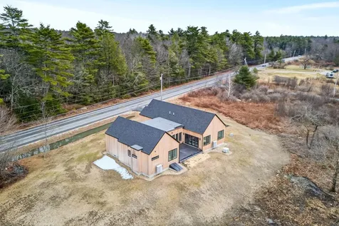 140 Longwoods Road Falmouth ME 04105