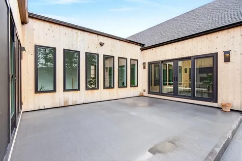 140 Longwoods Road Falmouth ME 04105