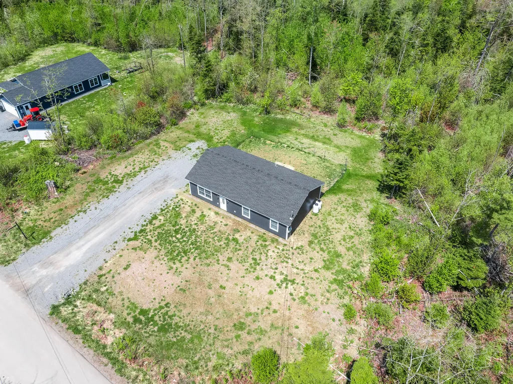 52 Lindsay Drive Levant ME 04456