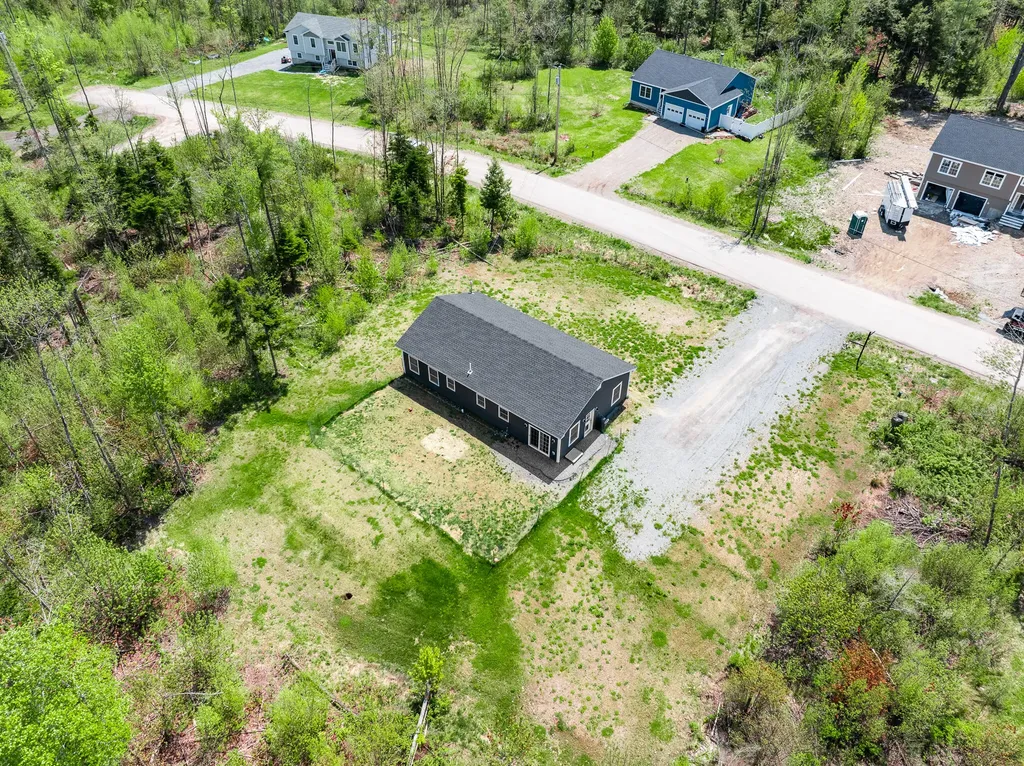 52 Lindsay Drive Levant ME 04456