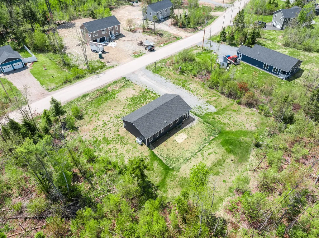 52 Lindsay Drive Levant ME 04456
