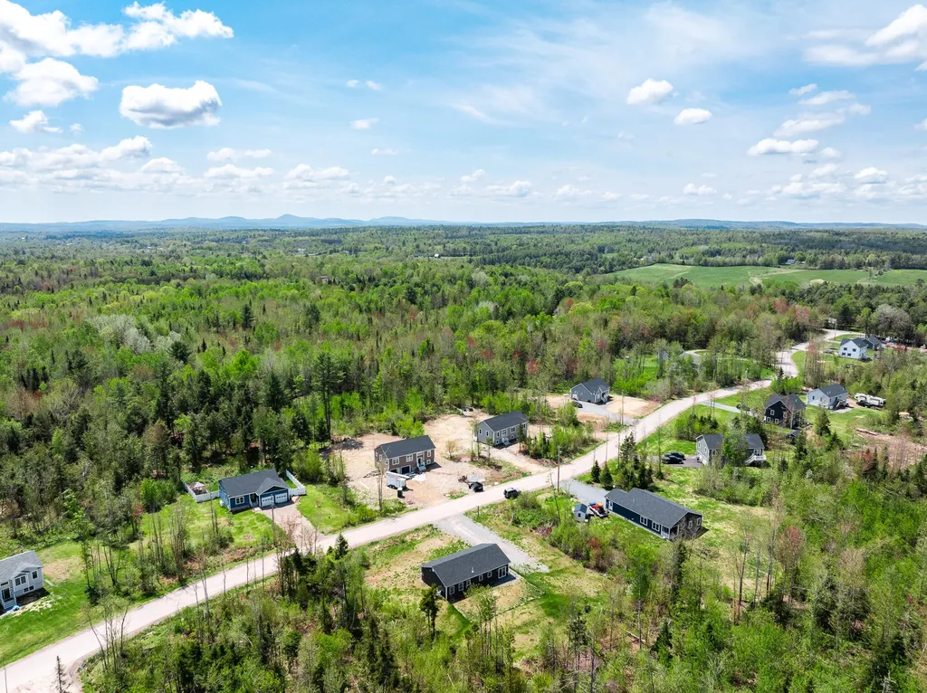 52 Lindsay Drive Levant ME 04456