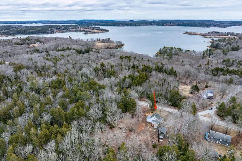 819 Pleasant Point Road Cushing ME 04563