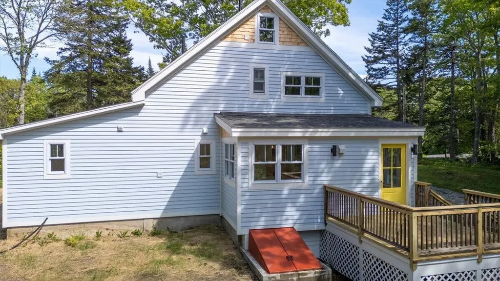 819 Pleasant Point Road Cushing ME 04563