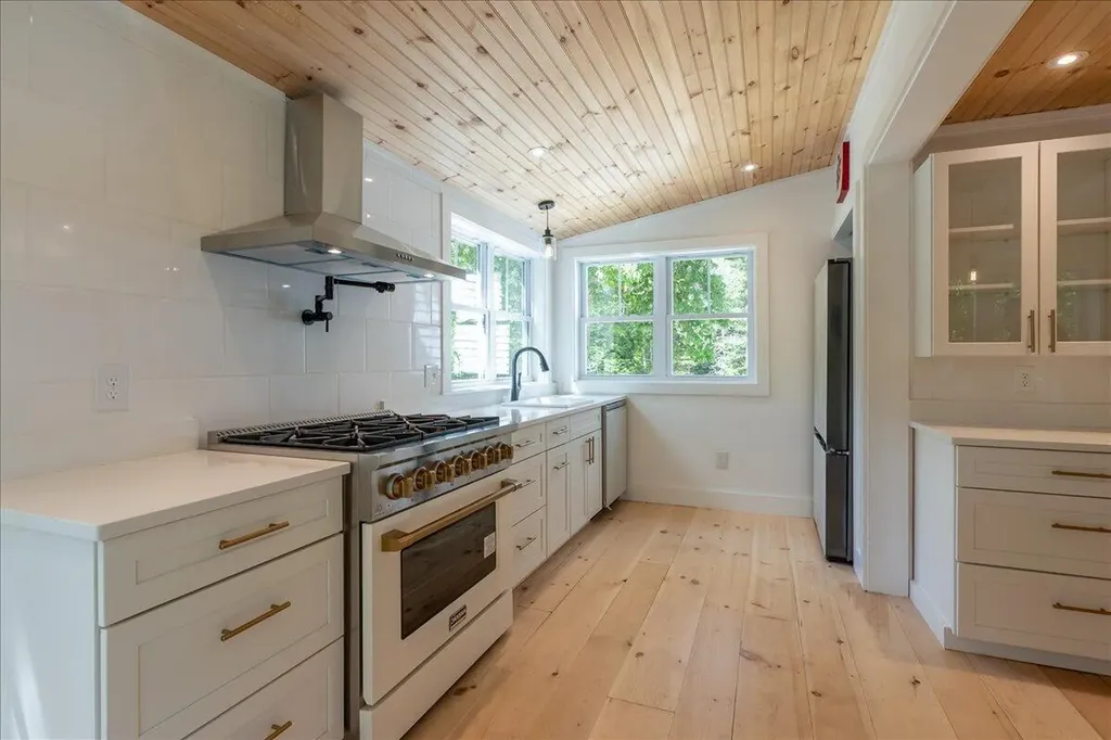 819 Pleasant Point Road Cushing ME 04563