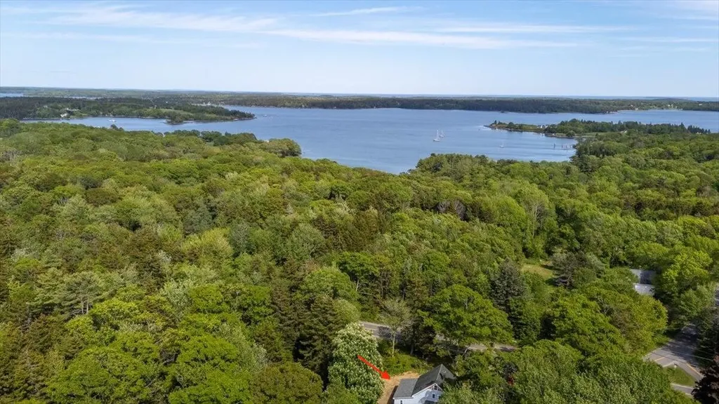 819 Pleasant Point Road Cushing ME 04563