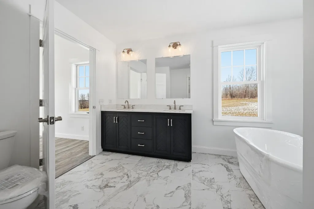 87 Yorktown Road Albion ME 04910