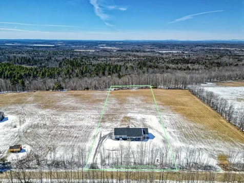 87 Yorktown Road Albion ME 04910