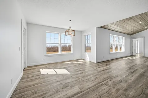 87 Yorktown Road Albion ME 04910