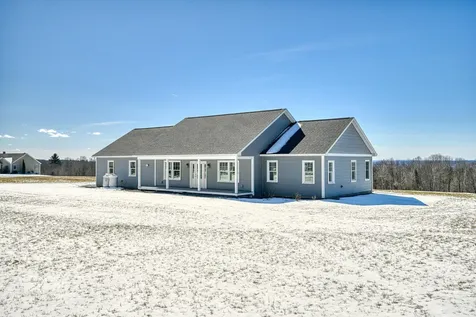 87 Yorktown Road Albion ME 04910