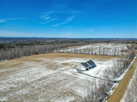 87 Yorktown Road Albion ME 04910