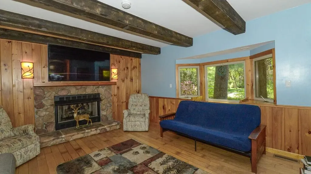 45 Crooked Way Naples ME 04055