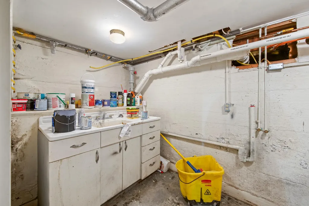 17 Grove Street Brewer ME 04412