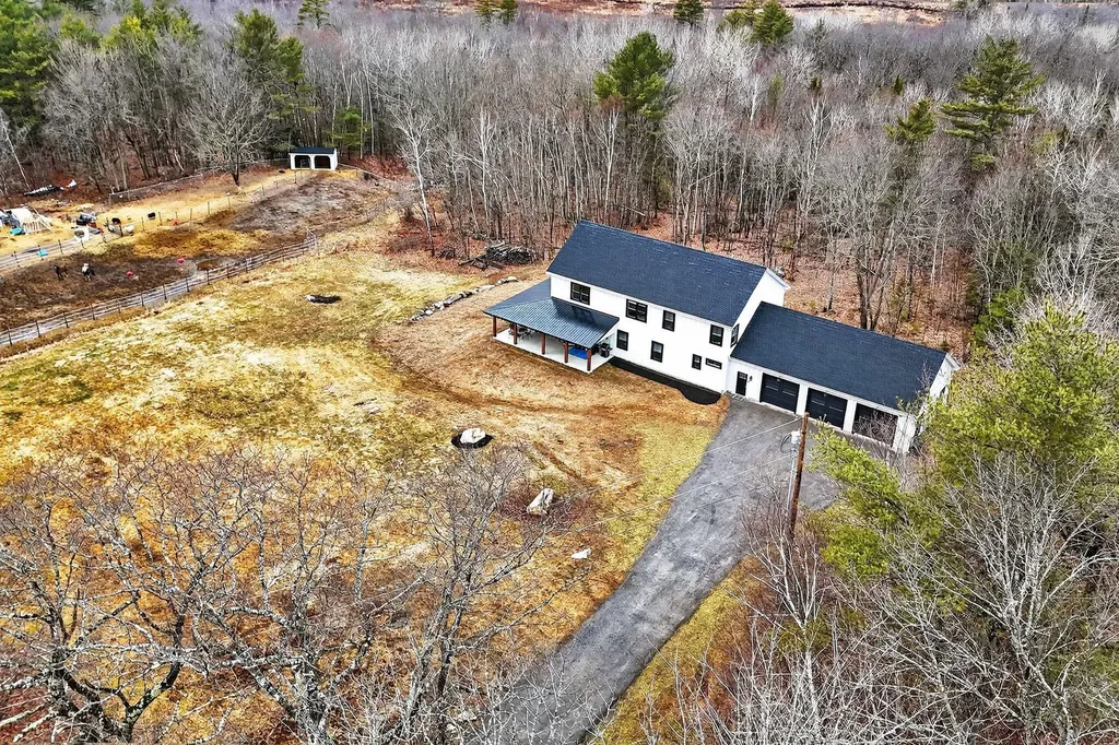 544 Whitefield Road Pittston ME 04345