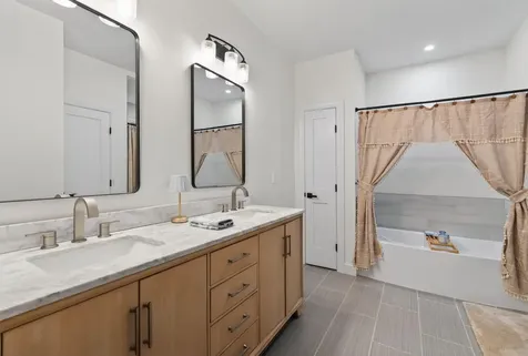 544 Whitefield Road Pittston ME 04345