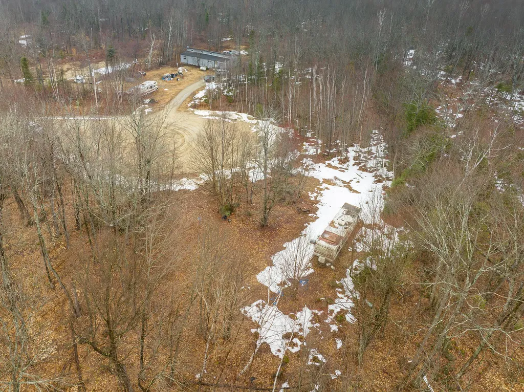 81 Dakin Lane Hartford ME 04220