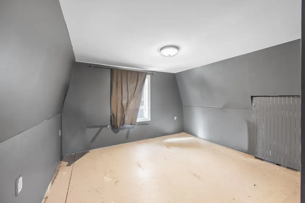 36 Northern Avenue Hampden ME 04444