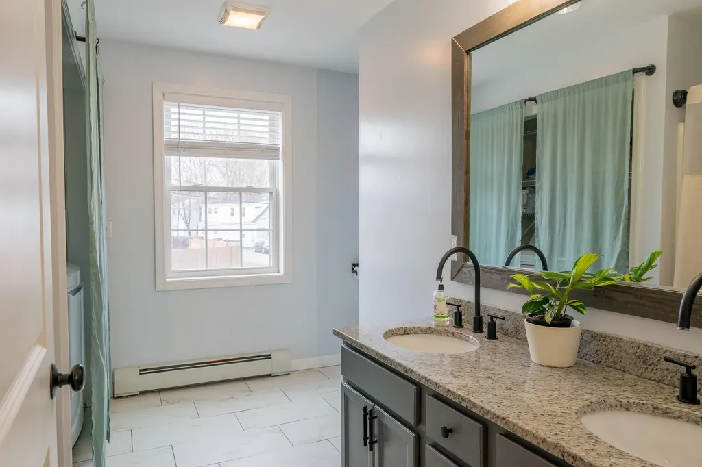 196 Spring Street Westbrook ME 04092