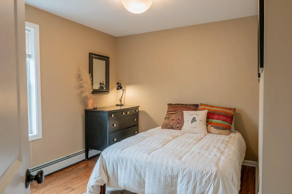196 Spring Street Westbrook ME 04092