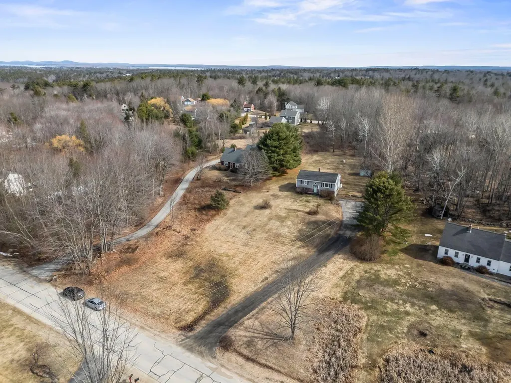 27 Oak Ridge Drive Standish ME 04084