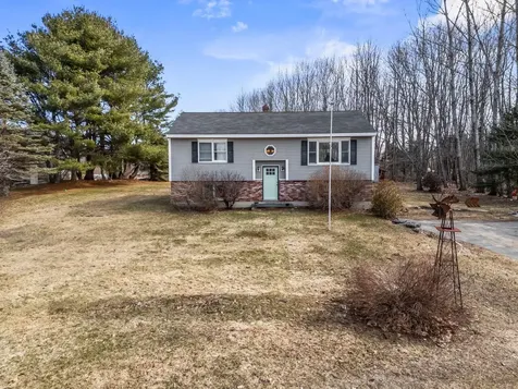 27 Oak Ridge Drive Standish ME 04084