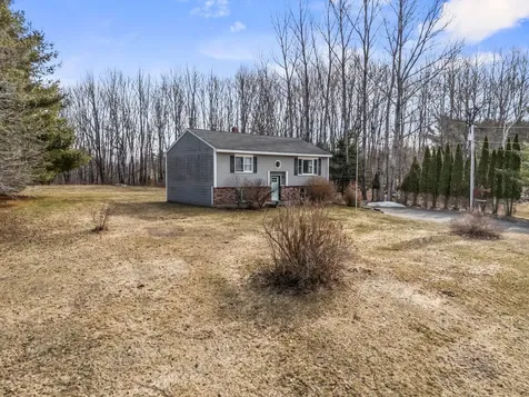 27 Oak Ridge Drive Standish ME 04084