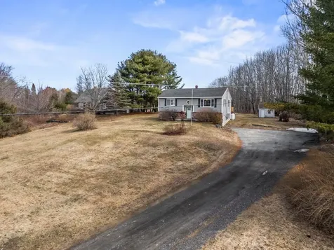 27 Oak Ridge Drive Standish ME 04084