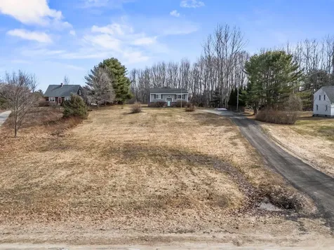 27 Oak Ridge Drive Standish ME 04084