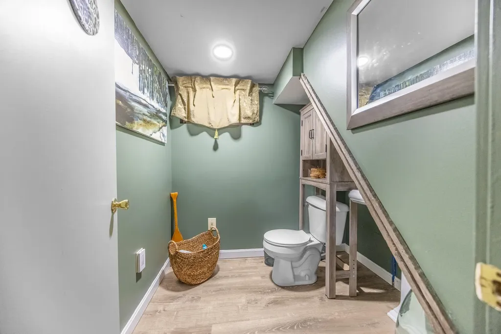 10 Pleasant Street Winterport ME 04496