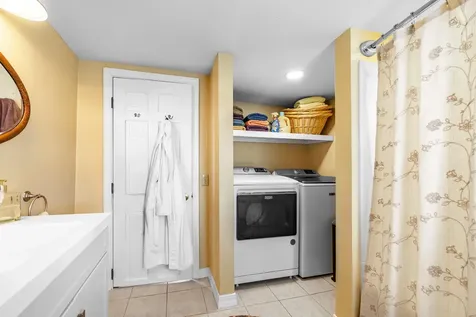 10 Pleasant Street Winterport ME 04496