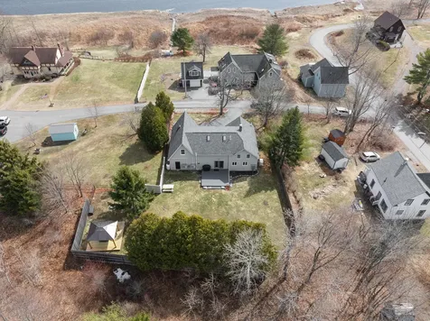 10 Pleasant Street Winterport ME 04496