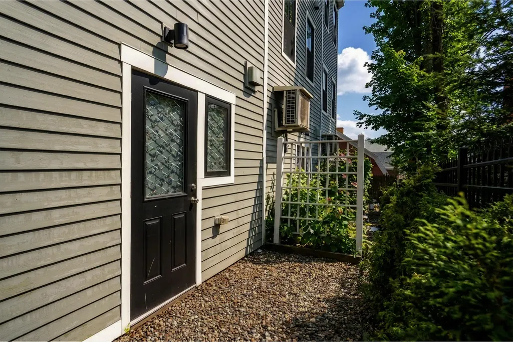 749 Congress Street Portland ME 04102