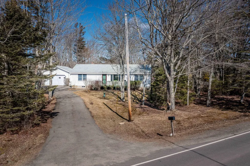 627 Port Clyde Road Saint George ME 04860