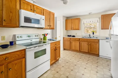 627 Port Clyde Road Saint George ME 04860