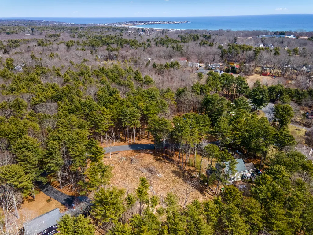 15 Candlewood Lane York ME 03909