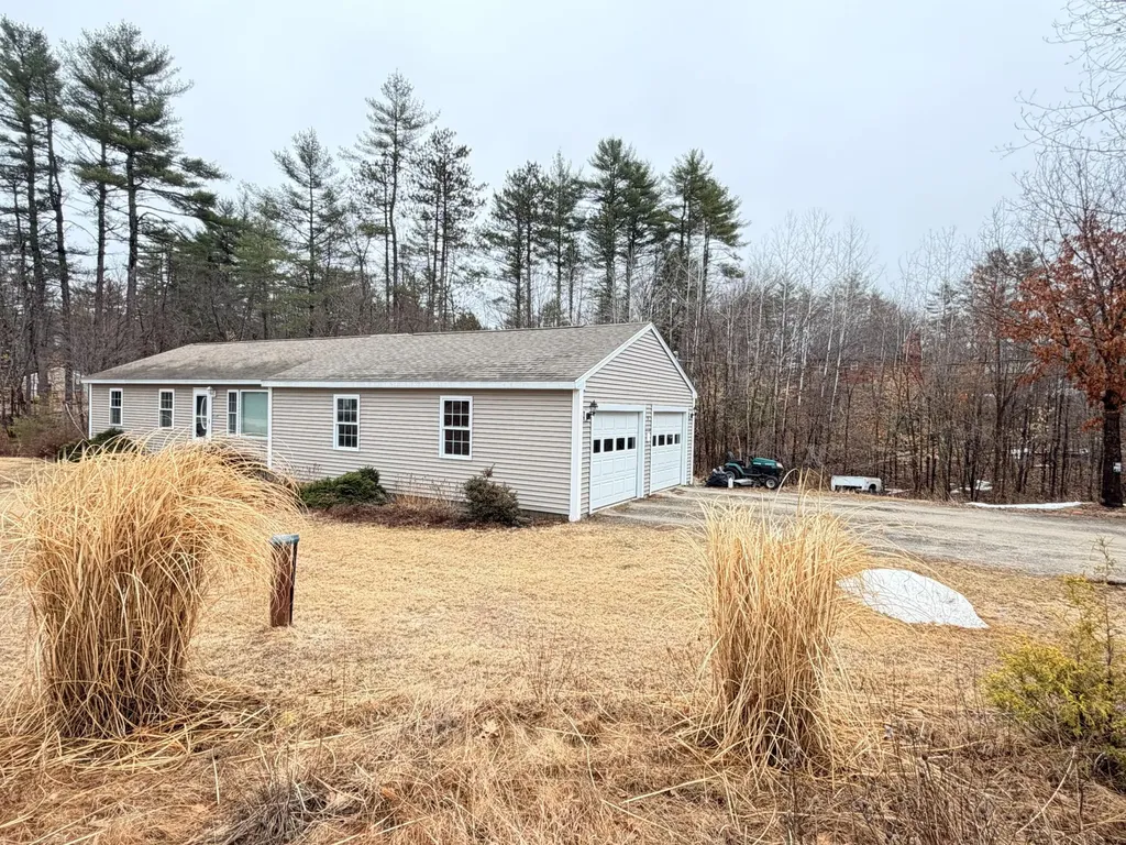 23 Tasseltop Acres Road Naples ME 04055