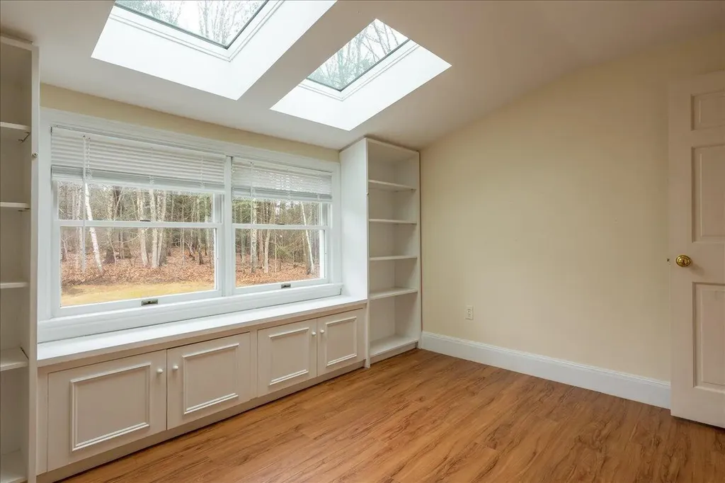 200 Mistic Avenue Rockport ME 04856