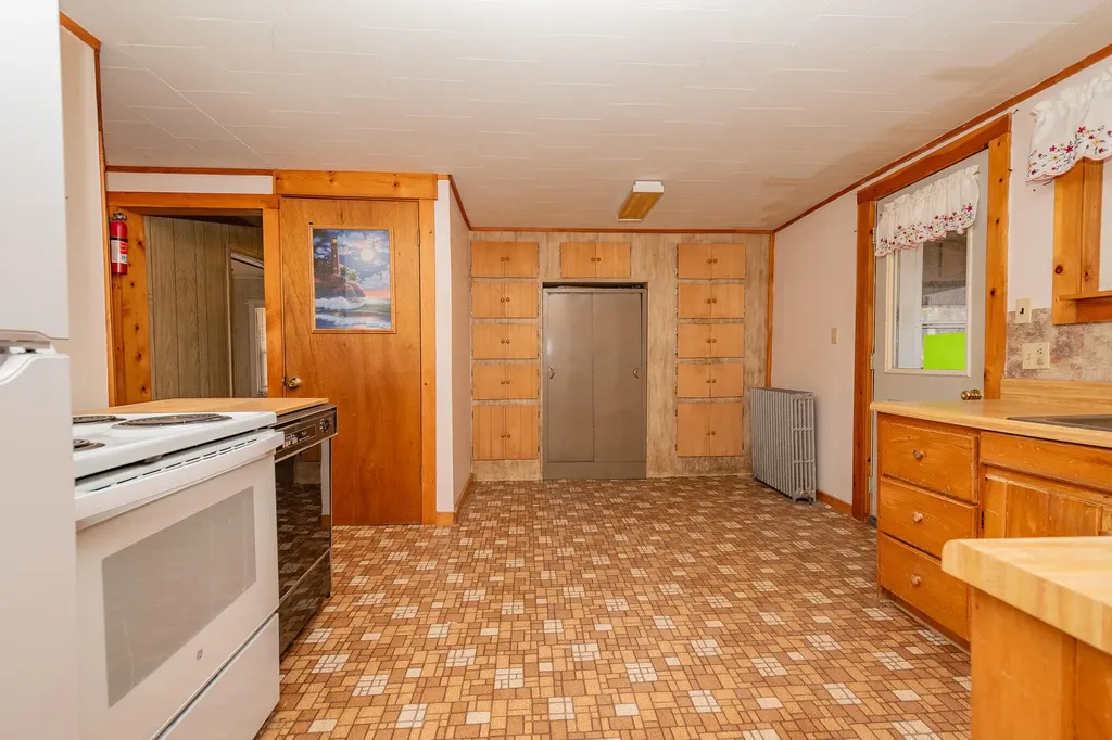 17 Daggett Street Milo ME 04463