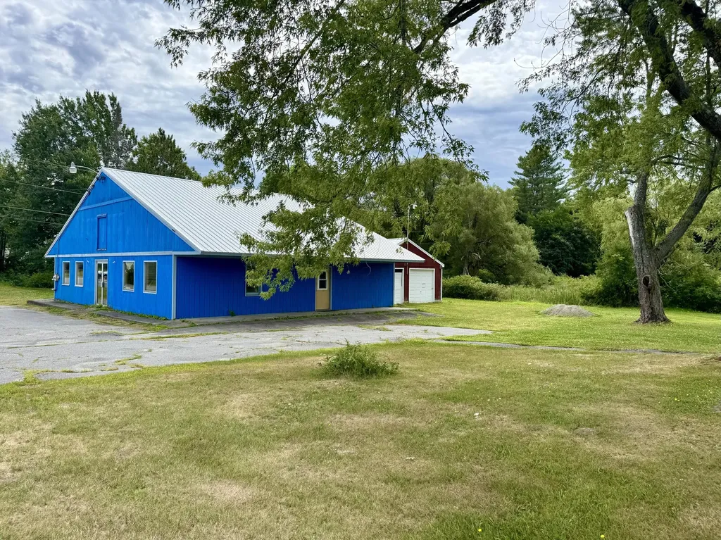 12 Heath Street Oakland ME 04963