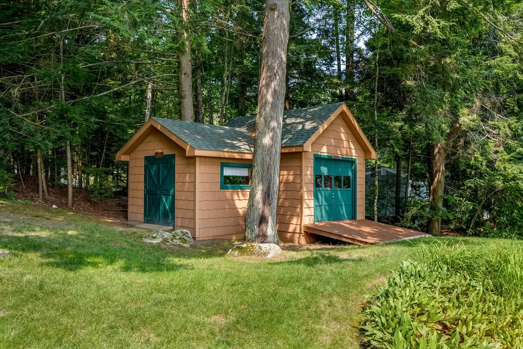 224 Ledges Road S Naples ME 04055