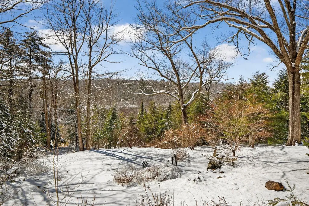 9 Rockport Woods Road Rockport ME 04856